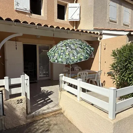 A 200m De La Confortable Pavillon Pour 6 Personnes