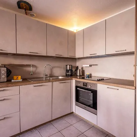 A 200m De La Confortable Pavillon Pour 6 Personnes Ferienhaus